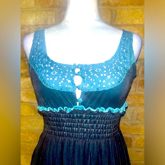 Rare Vintage/Y2K Velvet/Silk/lace multi-layered Midi Designed by BeauBois - S/M - Picture 2 of 16